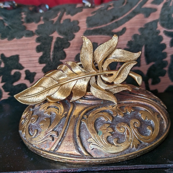 XL💯OSCAR DE LA RENTA INTRICATE GOLDTONE BROOCH - Picture 4 of 10